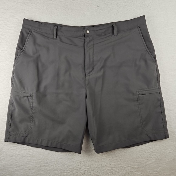 Chaps Performance Golf Cargo Shorts Mens Sz 42 Dark Grey Stretch Lightweight - Picture 1 of 11